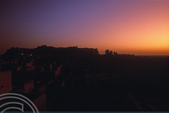 T02987. Looking at the fort at sunset. Jaisalmer. Rajasthan. India. 3rd November 1991