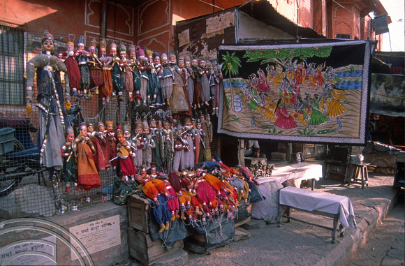 T02956. Puppets for sale. Jaipur. Rajasthan. India. 27th October 1991