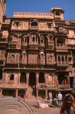 T02971. Patwon ki Haveli. Jaisalmer. Rajasthan. India. 3rd November 1991