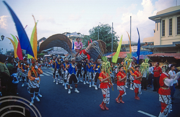 T3922. Parade. Yogjakarta. Java. Indonesia. 4th July 1992. jpg
