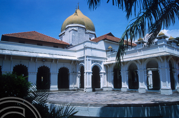 T03486. Kapitan Kling mosque. Georgetown. Penang island. Malaysia. 3rd May 1992