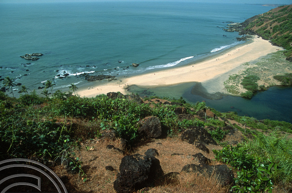 T03053. Little beach and freshwater lake. Arambol. Goa. India. November 1991