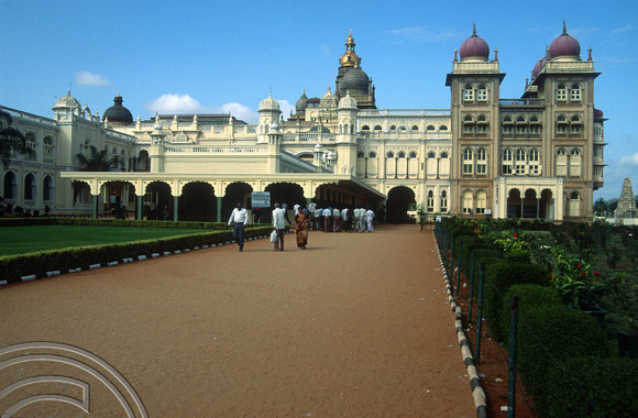 T03108. The Maharajas palace. Mysore. Karnataka. India. December 1991