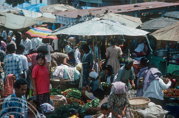 T03586. Market Day. Prapat. Lake Toba. North Sumatra. Indonesia. 23rd May 1992