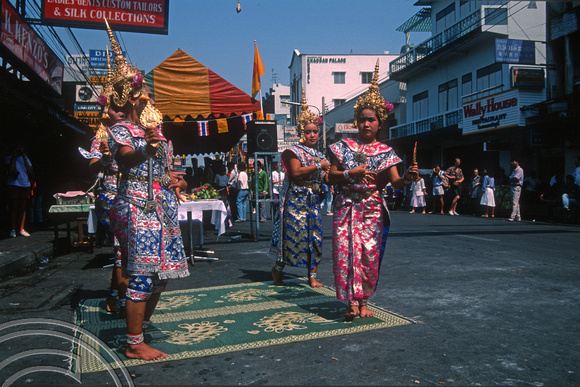 T03401. Dancing in the street. Khao San Rd. Bangkok. Thailand.  12th April 1992