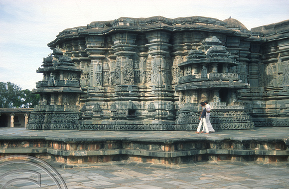 T03118. The Hoysaleswara temple. Halebid. Karnataka. India. December 1991