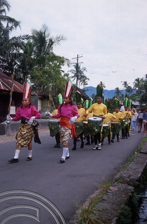 T03903. Boy drummers. Maninjau. West Sumatra. Indonesia. 26th June 1992