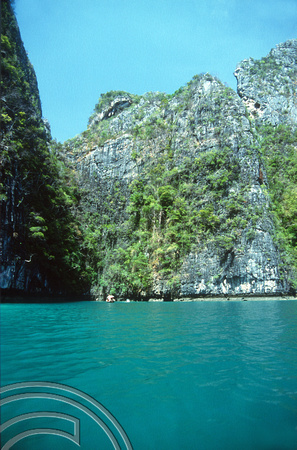 T03444. Island seen from a boat. Ko Phi Phi. Thailand.  25th April 1992