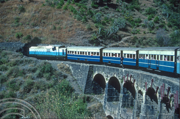 T02912. On the Shimla - Kalka train. Himachal Pradesh. India. 22nd October 1991