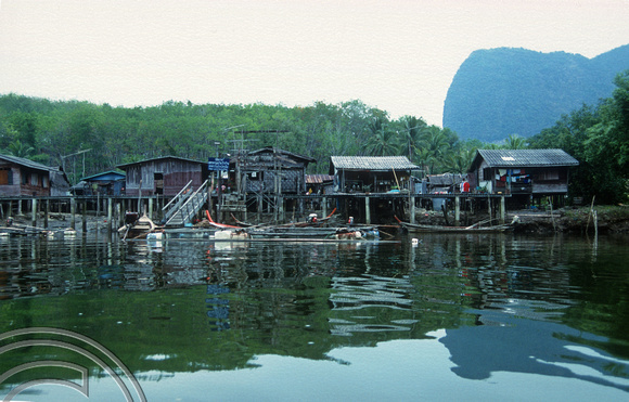T03461. Muslim stilt village. Ko Phangnan. Thailand.  28th April 1992
