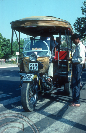 T02924. Harley - Davidson Trishaw. Connaught Place. Delhi. India. 24th October 1991