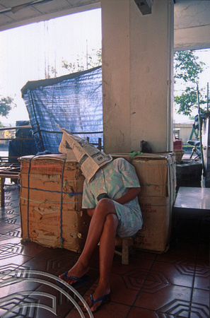 T3928. Trying to sleep. Yogyakarta. Java. Indonesia. 6th July 1992. jpg