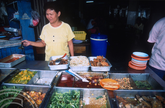 T03514. Hsiang Yand food stall. Lebuh Chulia. Georgetown. Penang island. Malaysia. 5th May 1992