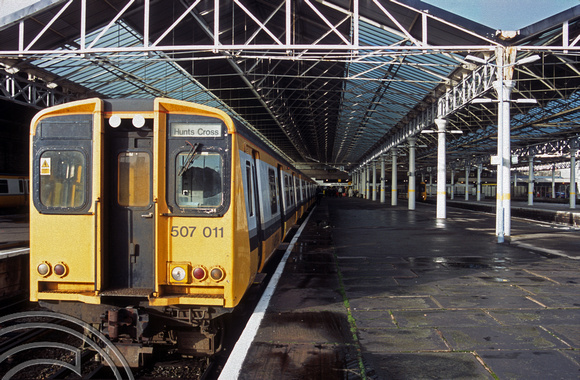 11575. 507011. 12.28 to Hunts Cross. Southport. 01.12.2002