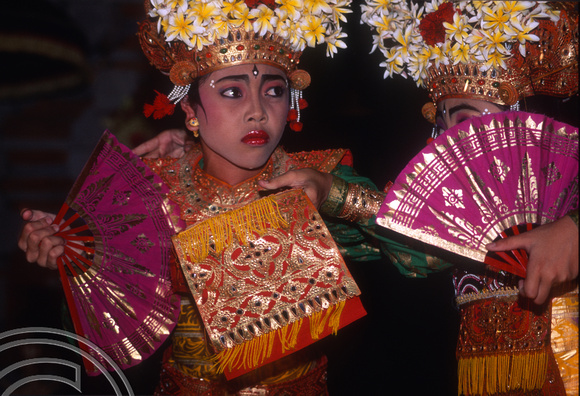 T4785. Legong dancers. Ubud. Bali. Indonesia. December. 1994. jpg
