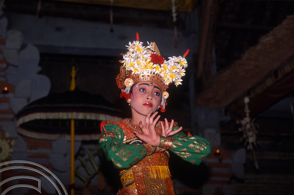 T4788. Legong dancer. Ubud. Bali. Indonesia. December. 1994. jpg