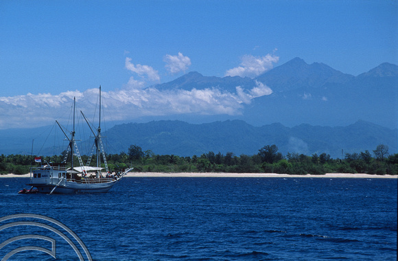 T4867. Schooner in the channel. Gili Trawangan. Lombok. Indonesia. December. 1994