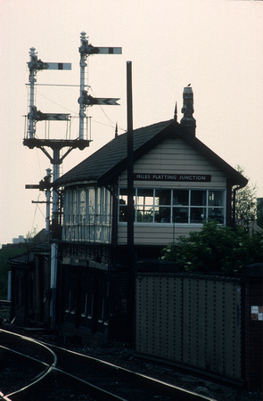 01100. Miles Platting Junction signalbox. 25.05.1990