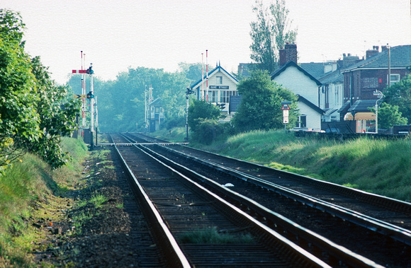 01128. Signalboxes from Duke St. Southport. 27.05.1990