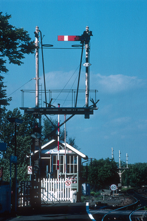 01255. Ely North signalbox and semaphore signals in their last weeks. Ely. 08.07.1990