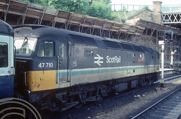 01329.  47710. 17.25 to Aberdeen. Glasgow Queen St.  20.07.1990