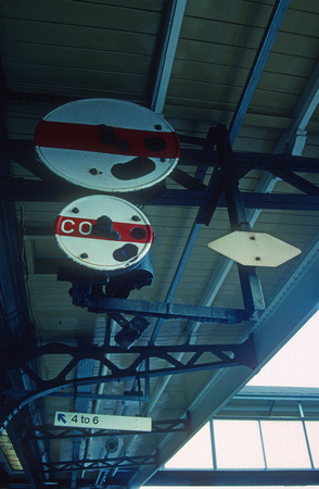 01949. GWR semaphore signals. Worcester Shrub Hill. 15.03.1991