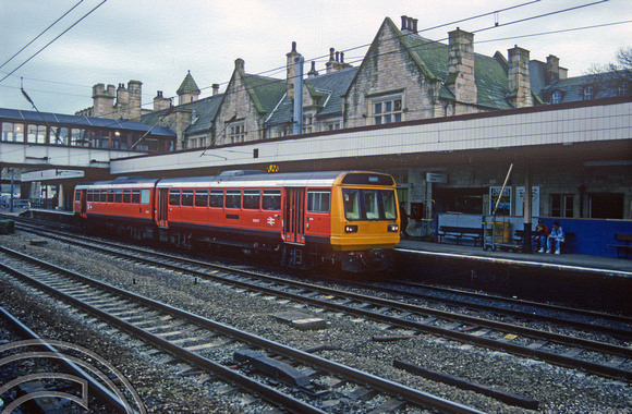 02118. 142006. 18.25 to Barrow -in-Furness. Lancaster. 02.04.1991
