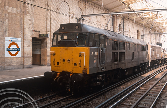 02210. 31511. Rewiring train. Farringdon. 14.04.1991