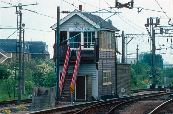 02401. Signalbox. Hertford East. 24.05.1991