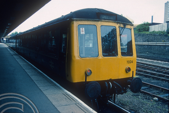 02438. T024 = 53044. 54043. Leicester. 26.05.1991