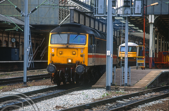02710. 47508. Coming off the 13.18 from Holyhead. Crewe. 23.06.1991