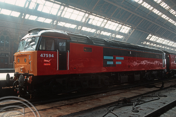 02857. 47594. First showing of the new RES branding. St Pancras. 28.07.1991