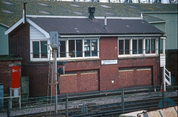 0393. Hawkesbury St Junction signalbox. Dover. 14.01.1990