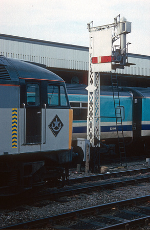 0557. 47221 and bracket semaphore. Lincoln. 07.03.1990