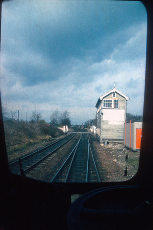 0580. Ulceby South Junction signalbox, seen from 53260. Ulceby. 7.3.1990