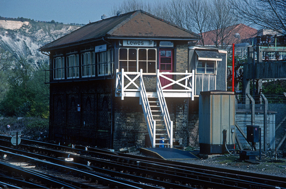 0753. Signalbox. Lewes. 12.04.1990