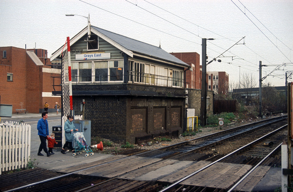 03052. Grays East signalbox. November.1992