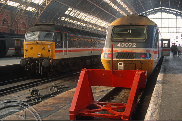 03137. 47853. 43072. Class 47 ex Nottingham. Class 43 is 16.00 to Sheffield. London St Pancras. 09.03.1993