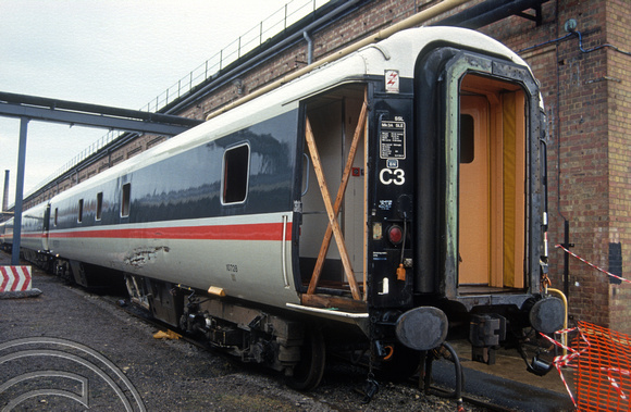 03518. SLE 10728. Stripped, with crash damage. Wolverton works open day. 25.09.1993