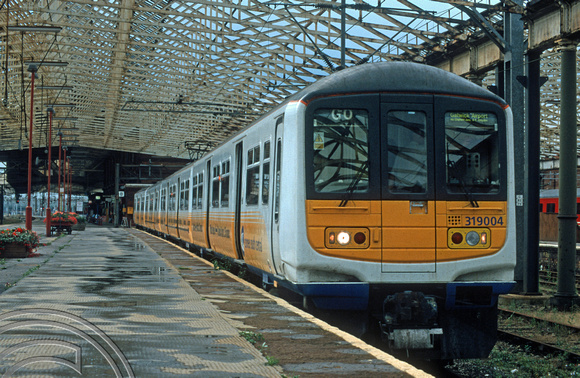 07094. 319004. 18.23 to Gatwick Airport. Rugby. 09.08.1999