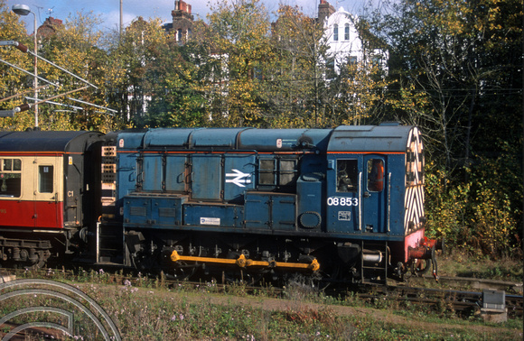 07281. 08853. Bounds Green. 09.11.1999