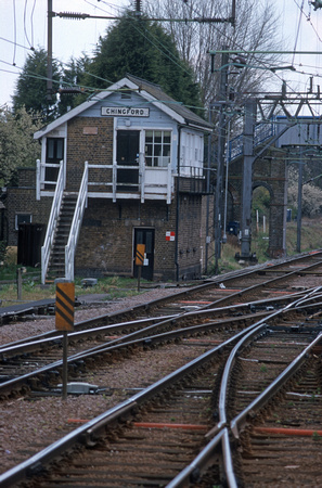 07554. Signalbox. Chingford. 01.04.2000