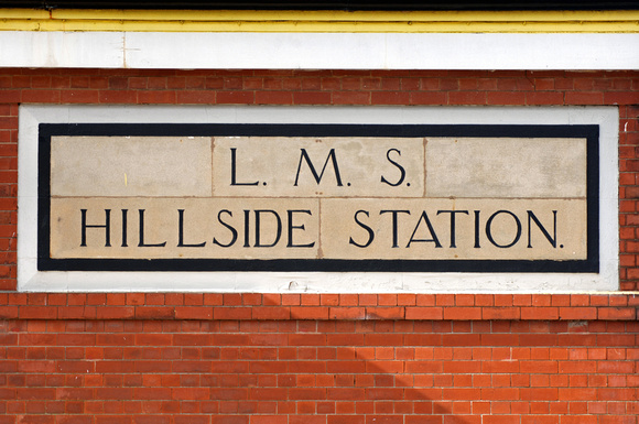 DG05825. Hillside station. Southport. 31.3.06