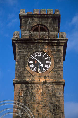 T15101. Clocktower dominates the entrance to the Fort. Galle. Sri Lanka. 13.01.2002