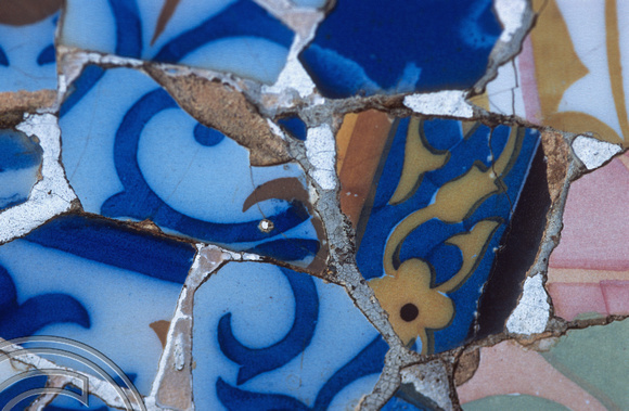 T15304.  Close up of tiled seats. Parc Guell. Barcelona. Spain. 18.04.2003