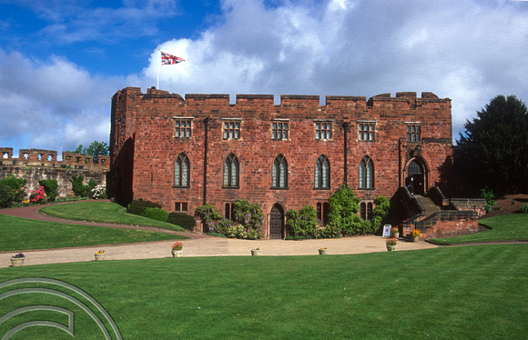 T15495. The castle. Home to the regimental museum. Shrewsbury. Shropshire. England. 05.05.2003