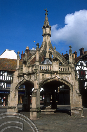 T15551. The Poultry Cross.  Salisbury. England. 26.05.2003
