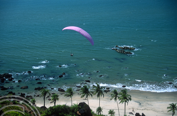 T9576. Paragliding on the little beach. Arambol. Goa India. 06.02.2000