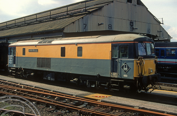 04420. 73119. Clapham Junction. June 1995