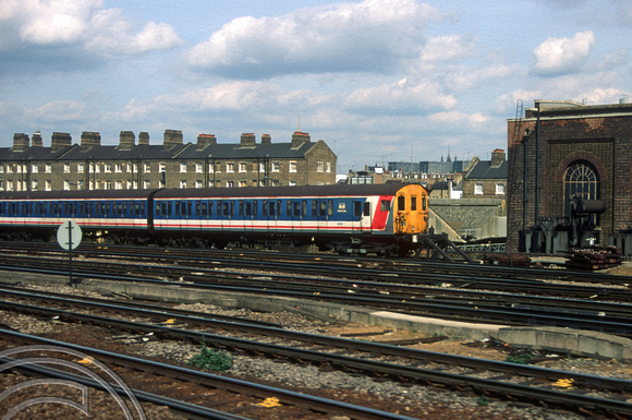 04469. 4604. Stored at the carriage shed. London Victoria. 23.03.1995